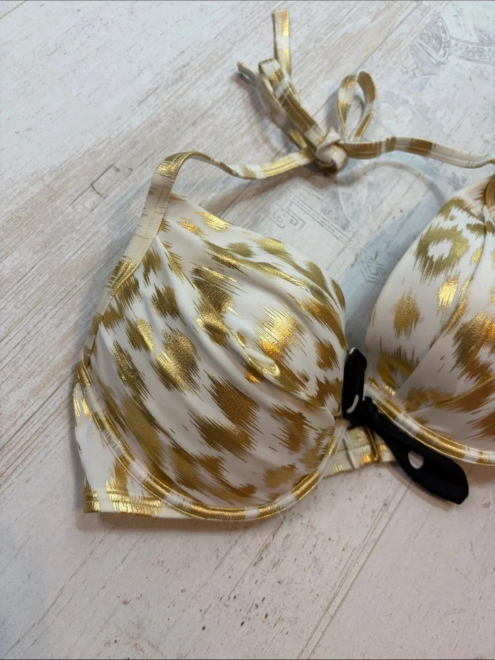 Victorias Secret White and Metallic Gold Push-up Bikini Top Size 36C